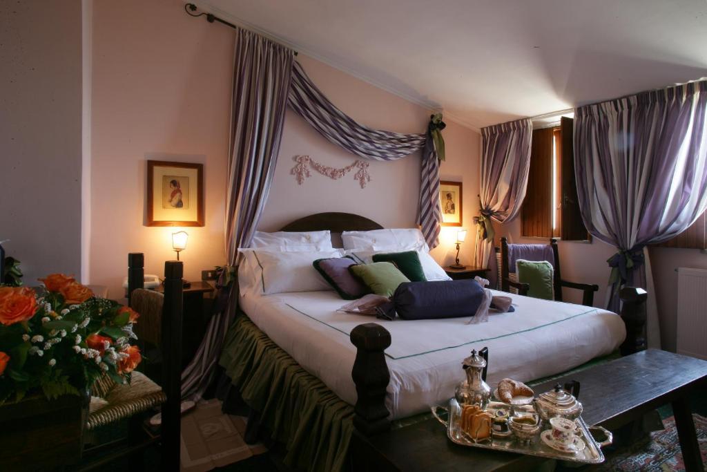 Hotel Castello Miramare Formia Szoba fotó